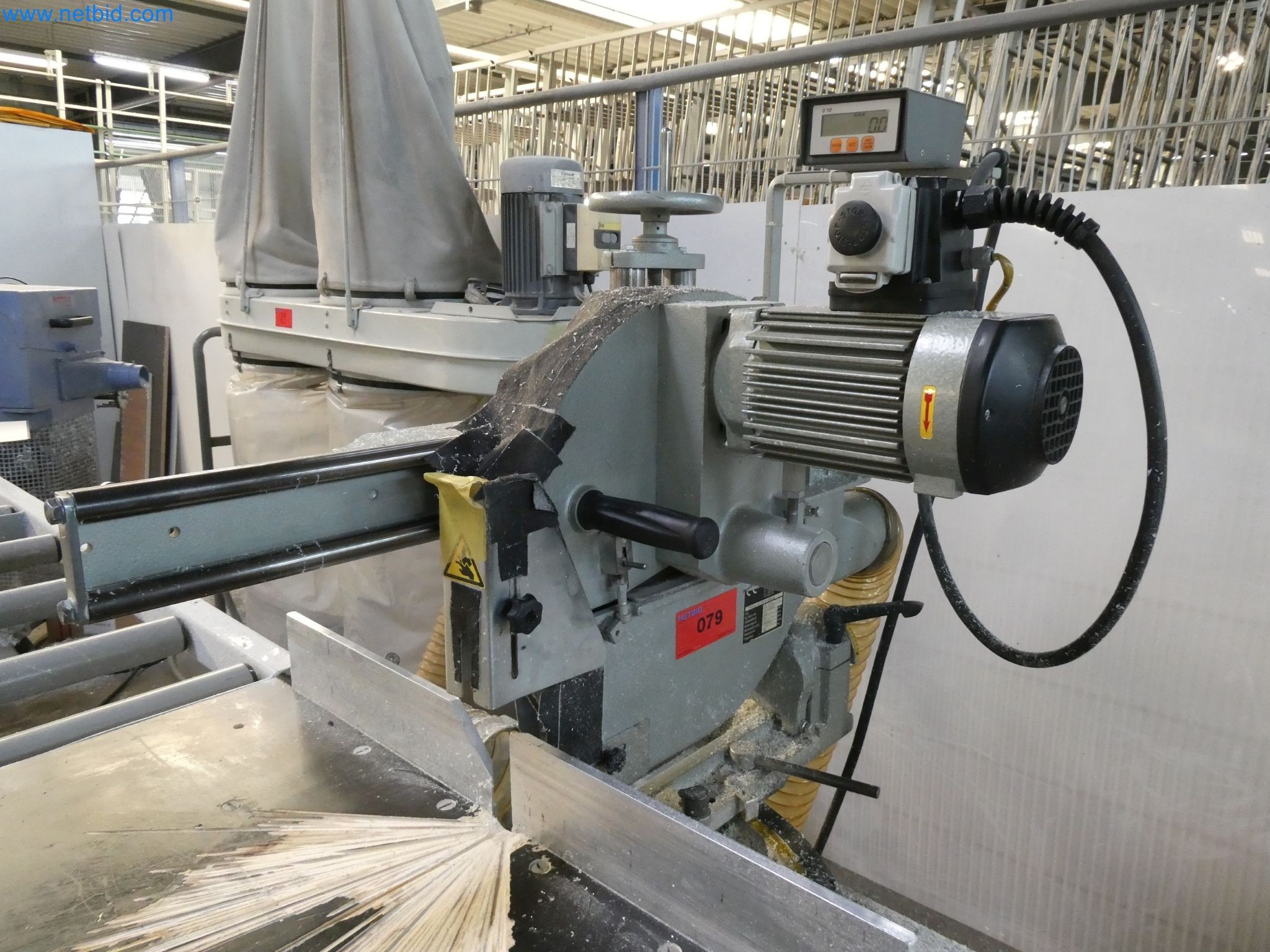 Máquinas para la fabricación de ventanas y puertas de plástico-3