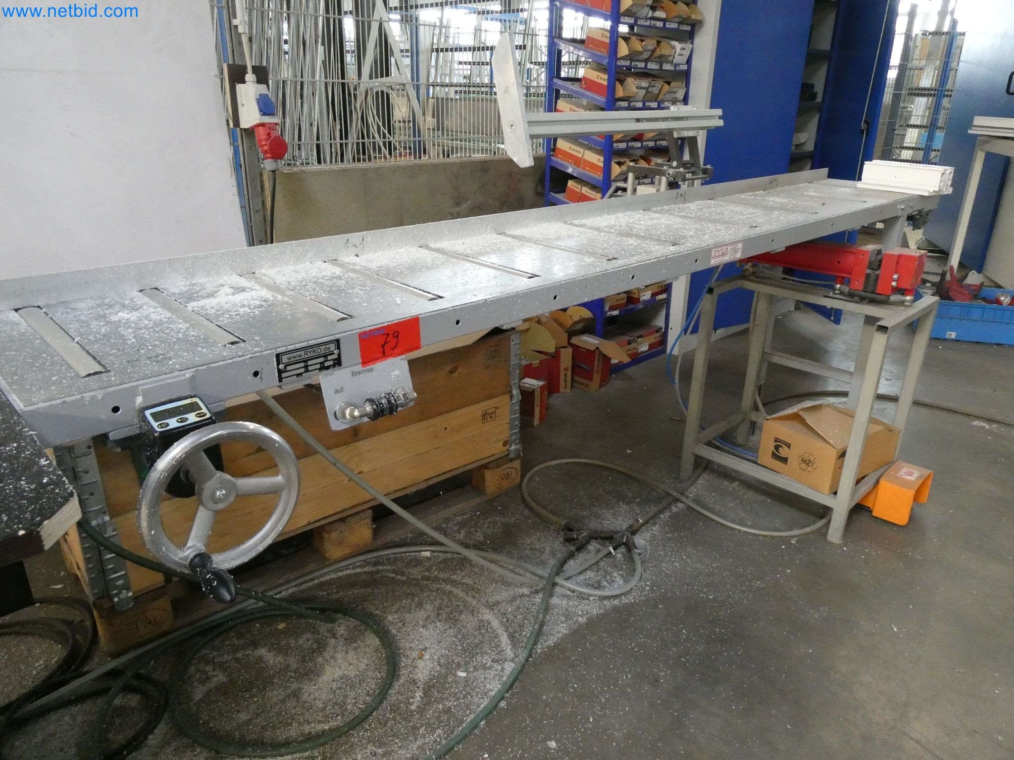 Máquinas para la fabricación de ventanas y puertas de plástico-4