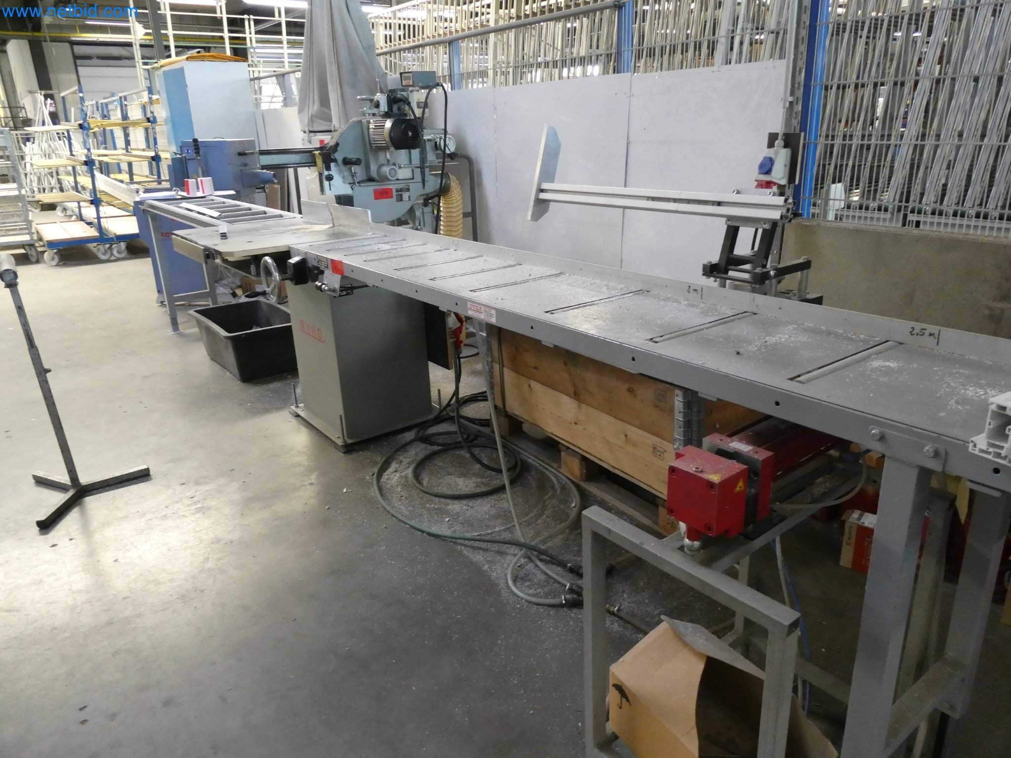 Máquinas para la fabricación de ventanas y puertas de plástico-8