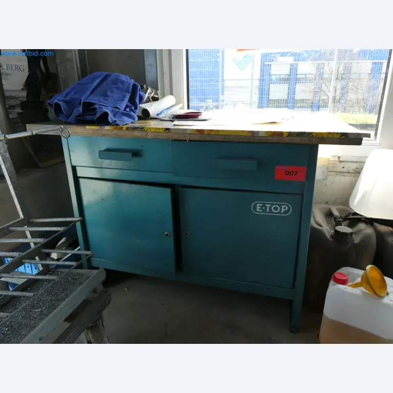 Machines pour la fabrication de fenêtres et de portes en plastique-2