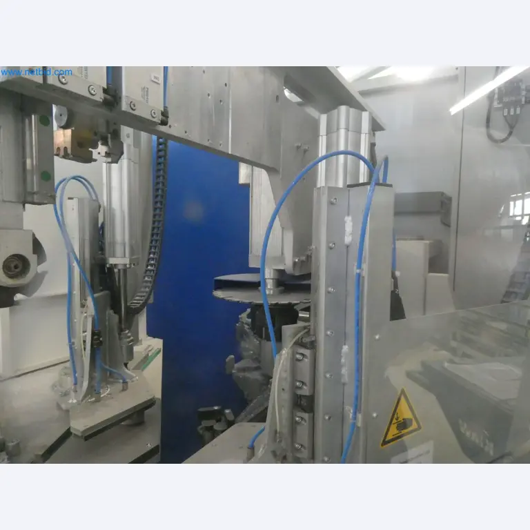 Máquinas para la fabricación de ventanas y puertas de plástico-4