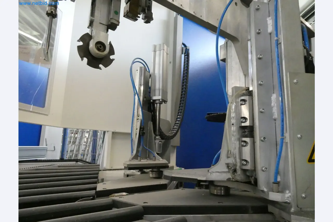 Máquinas para la fabricación de ventanas y puertas de plástico-5