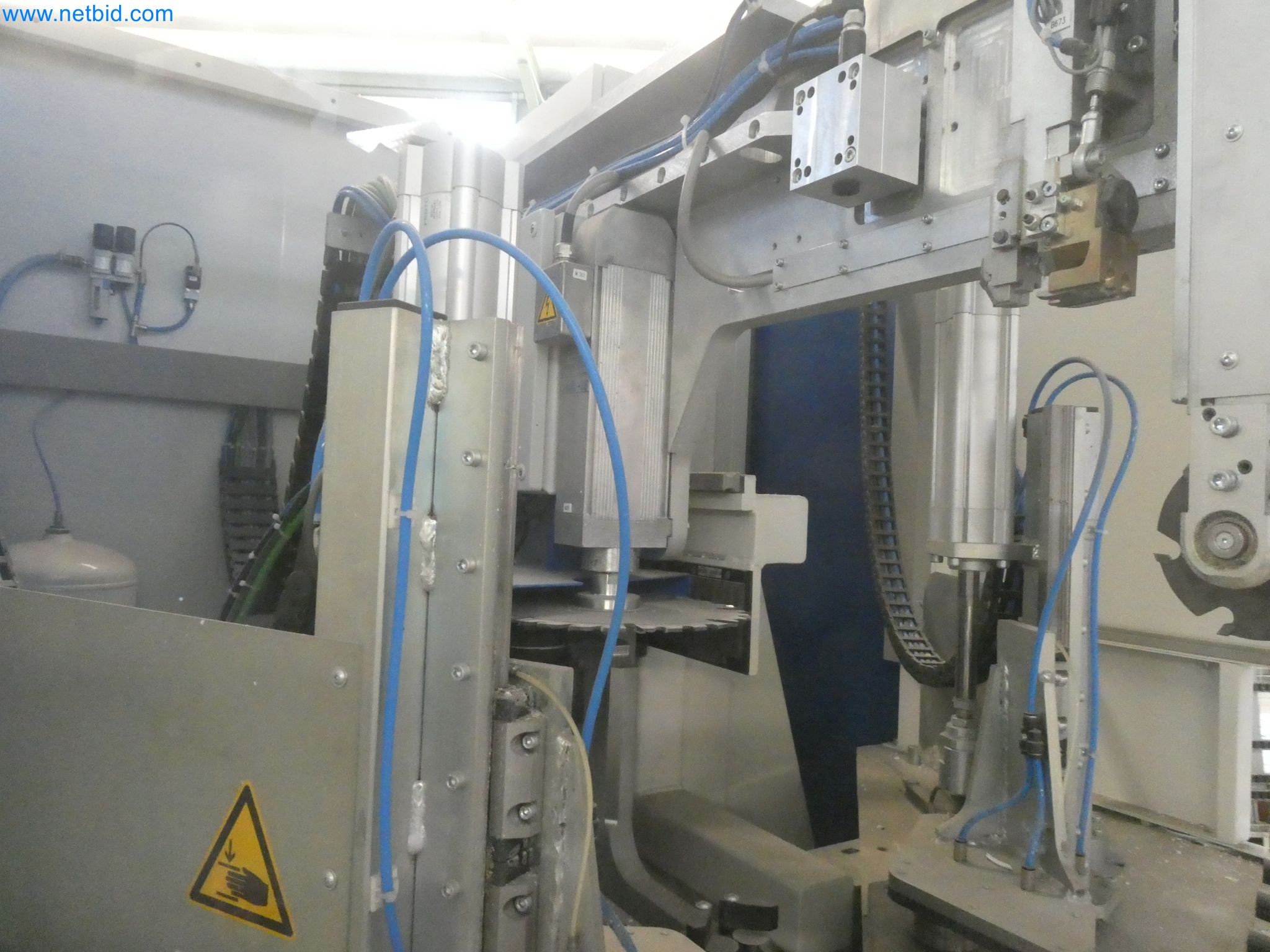 Máquinas para la fabricación de ventanas y puertas de plástico-8