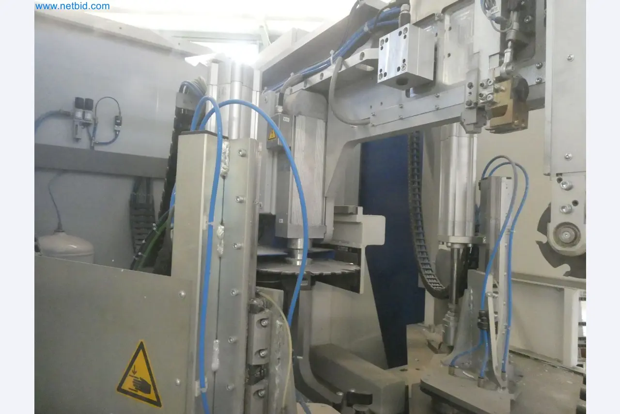 Máquinas para la fabricación de ventanas y puertas de plástico-8