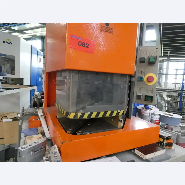 Máquinas para la fabricación de ventanas y puertas de plástico-3