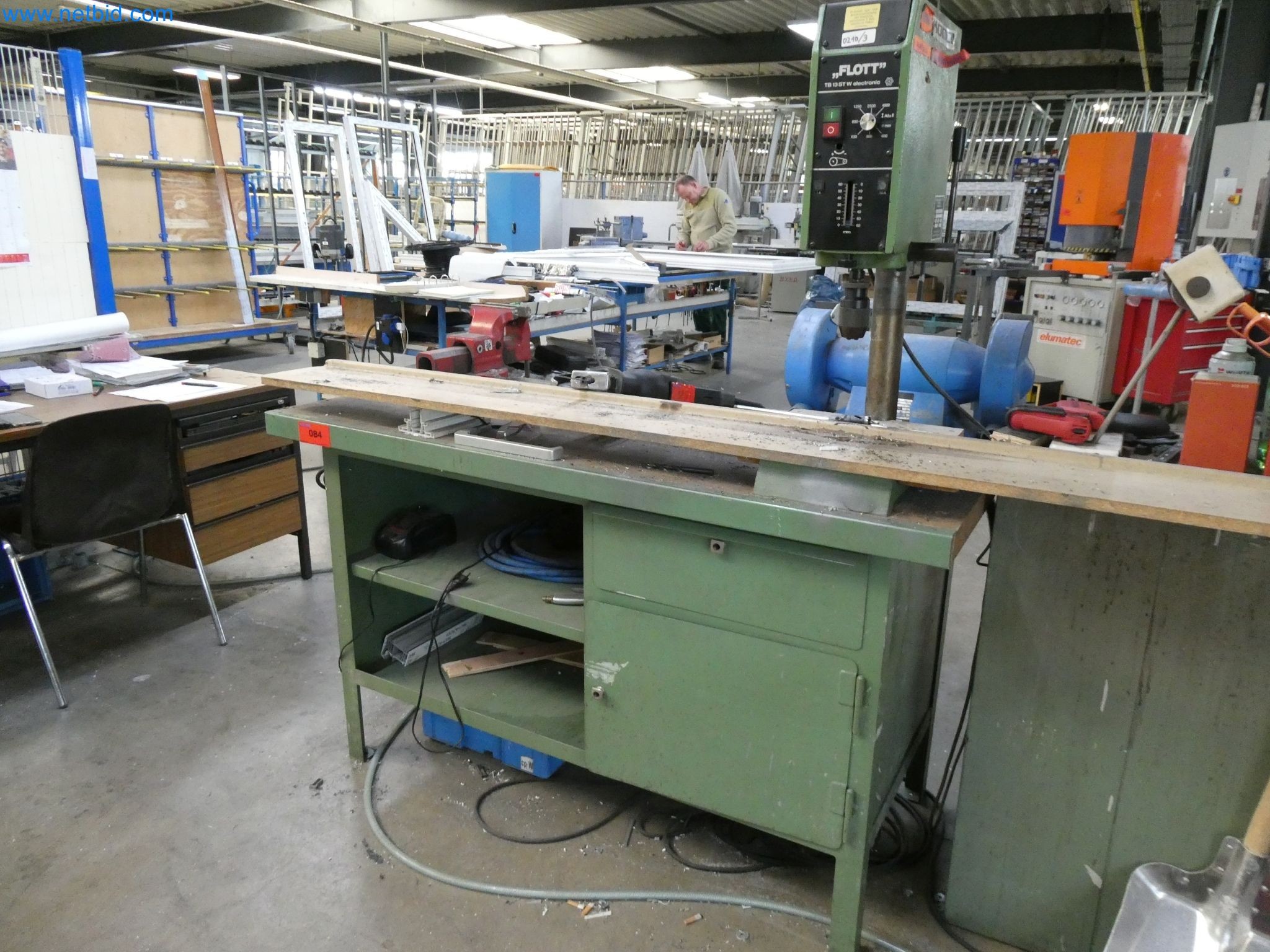 Máquinas para la fabricación de ventanas y puertas de plástico-1
