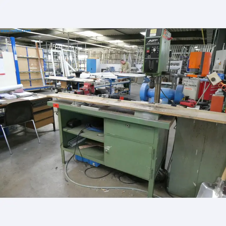 Máquinas para la fabricación de ventanas y puertas de plástico-1