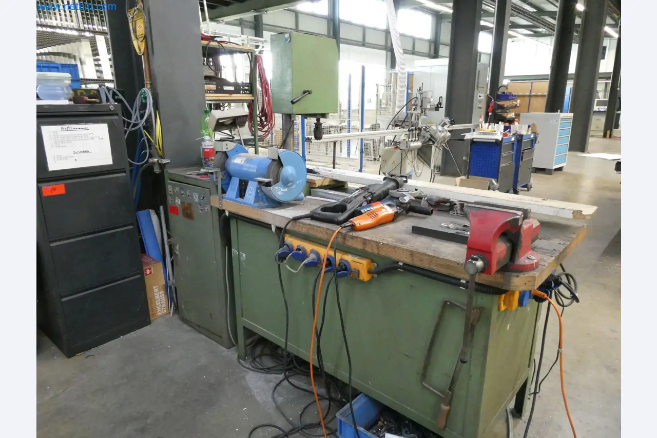Máquinas para la fabricación de ventanas y puertas de plástico-2