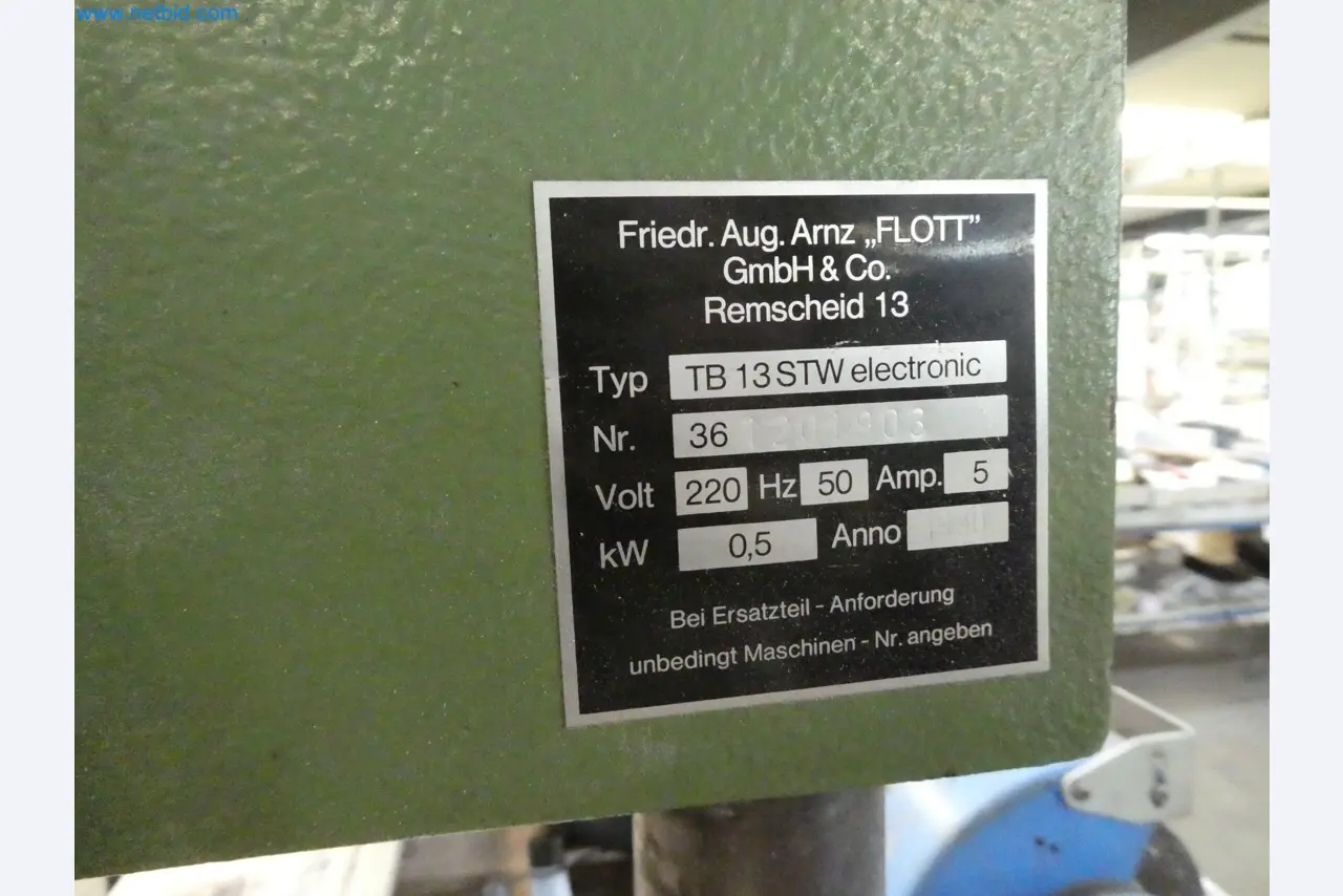 Máquinas para la fabricación de ventanas y puertas de plástico-7