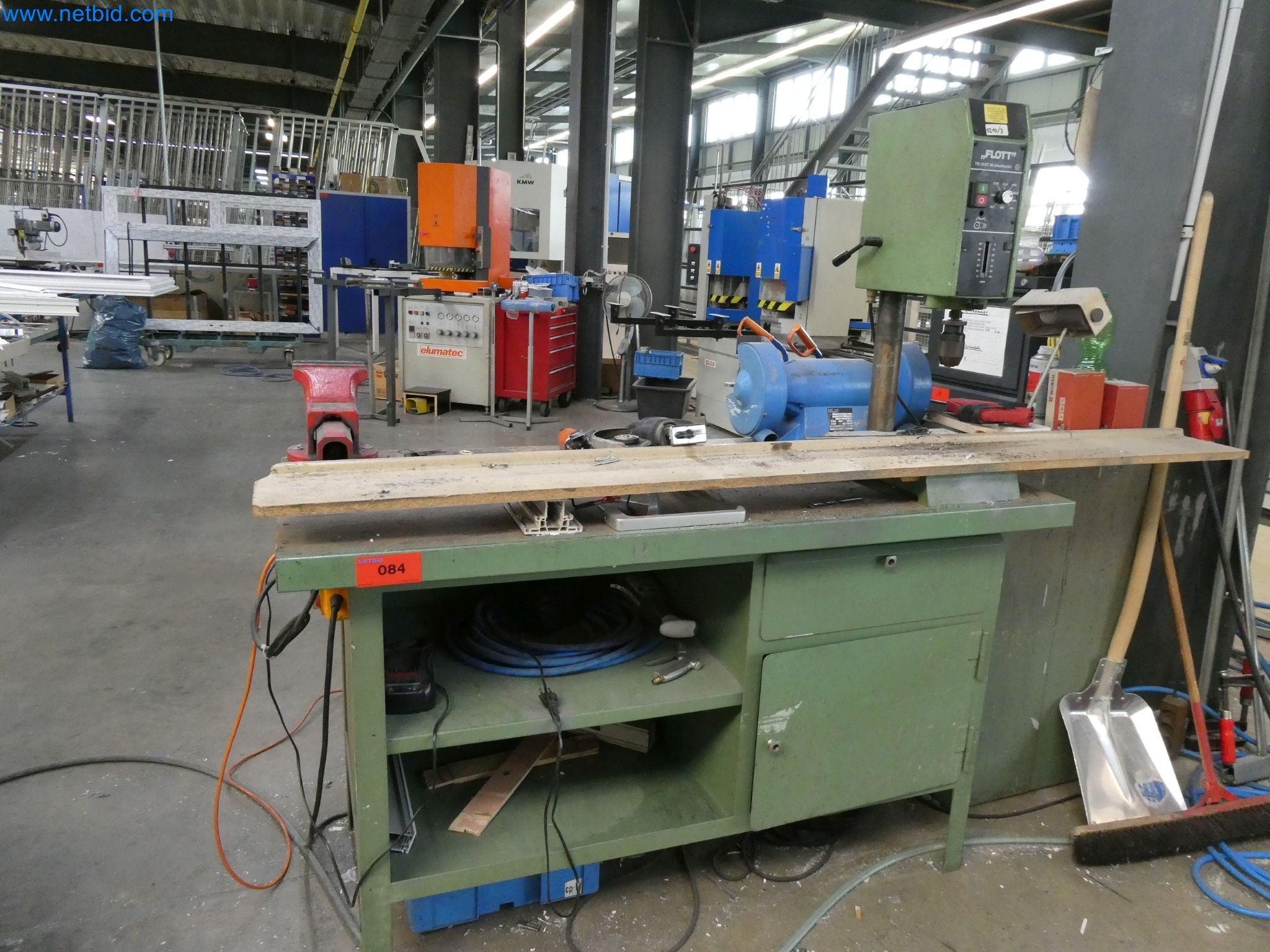 Máquinas para la fabricación de ventanas y puertas de plástico-9