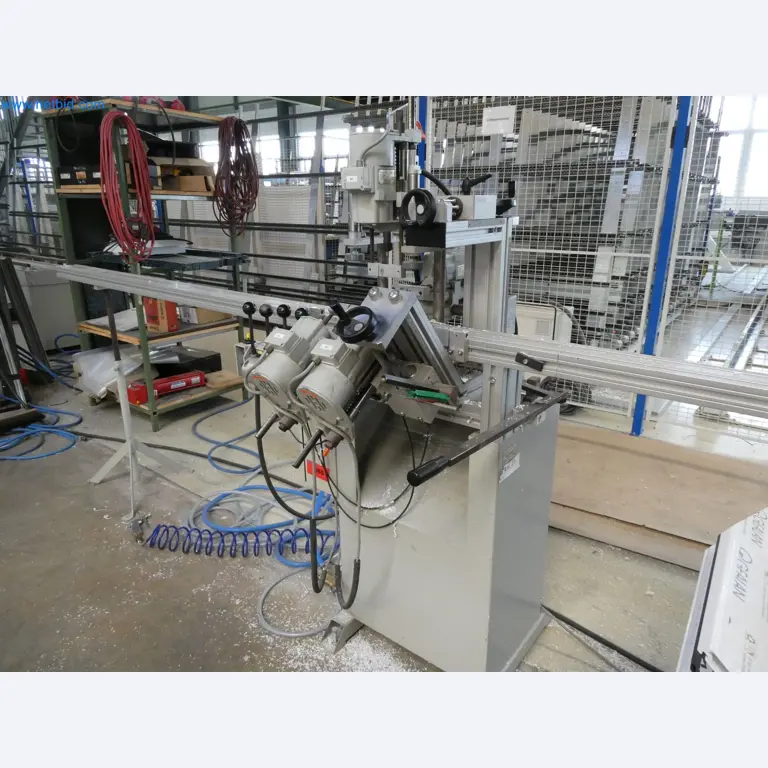 Máquinas para la fabricación de ventanas y puertas de plástico-1