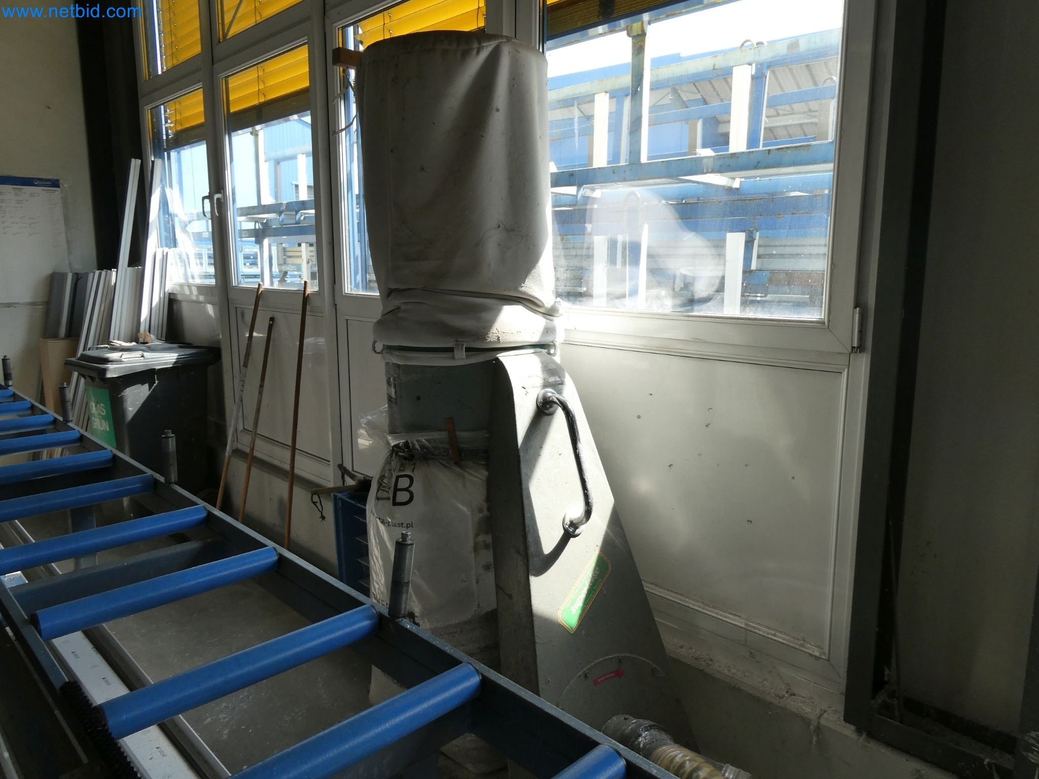 Máquinas para la fabricación de ventanas y puertas de plástico-5