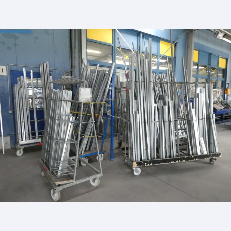 Machines pour la fabrication de fenêtres et de portes en plastique-2