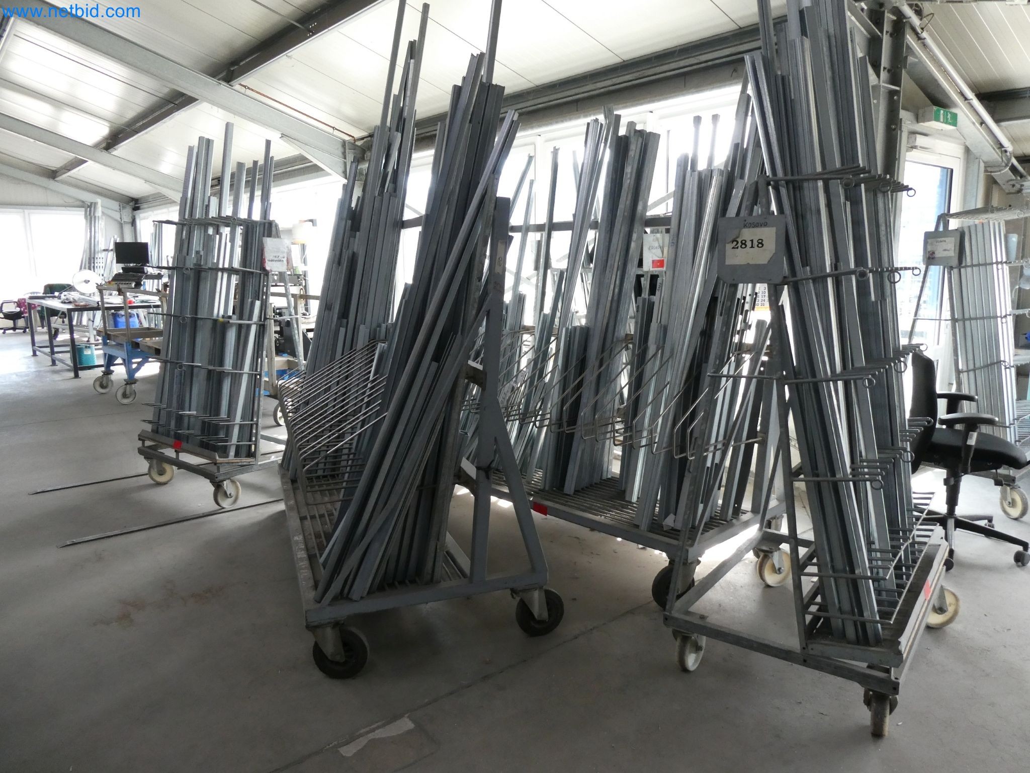 Machines pour la fabrication de fenêtres et de portes en plastique-3