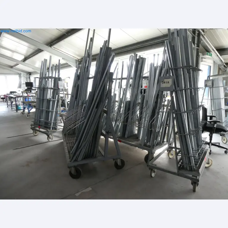 Machines pour la fabrication de fenêtres et de portes en plastique-3
