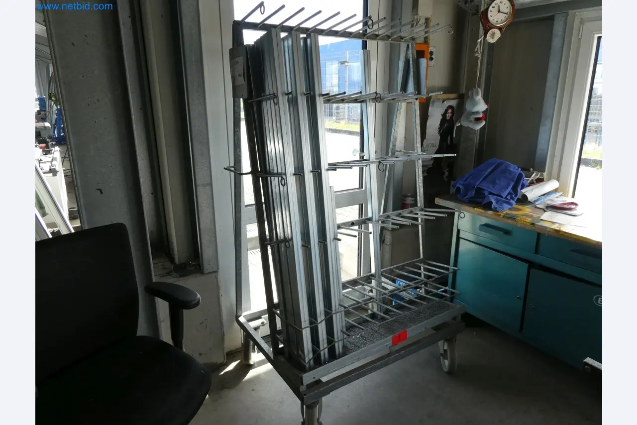 Machines pour la fabrication de fenêtres et de portes en plastique-4