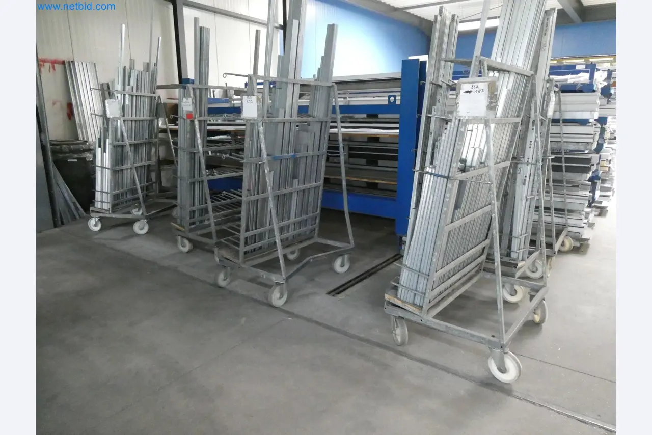 Machines pour la fabrication de fenêtres et de portes en plastique-6
