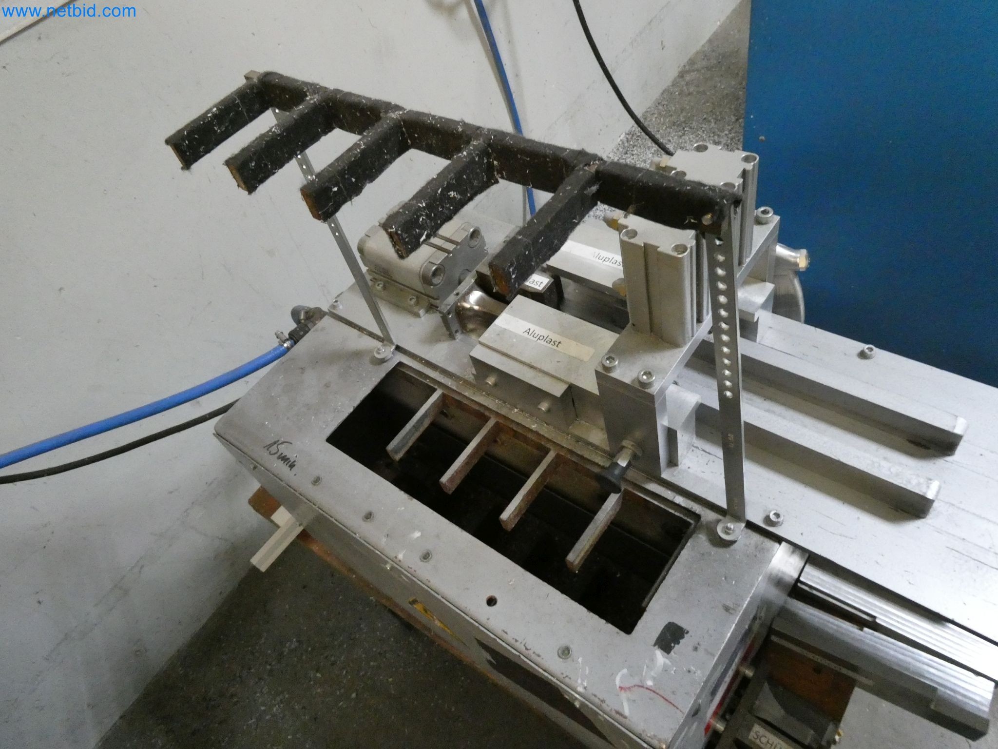 Máquinas para la fabricación de ventanas y puertas de plástico-3