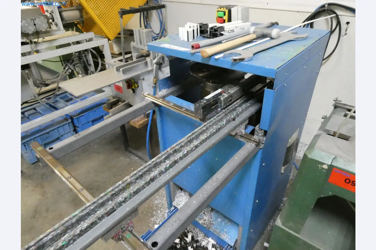 Máquinas para la fabricación de ventanas y puertas de plástico-3