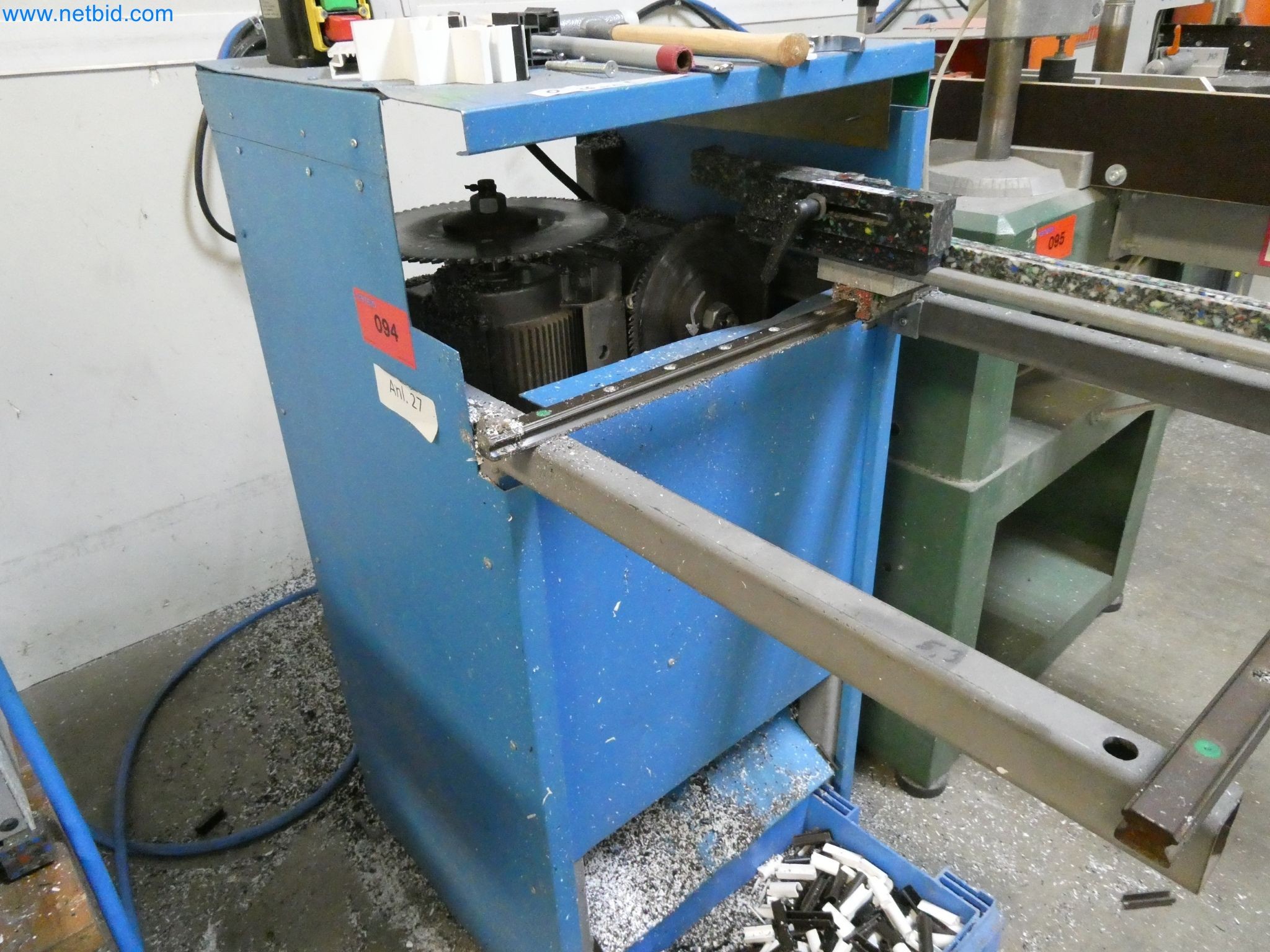 Máquinas para la fabricación de ventanas y puertas de plástico-5
