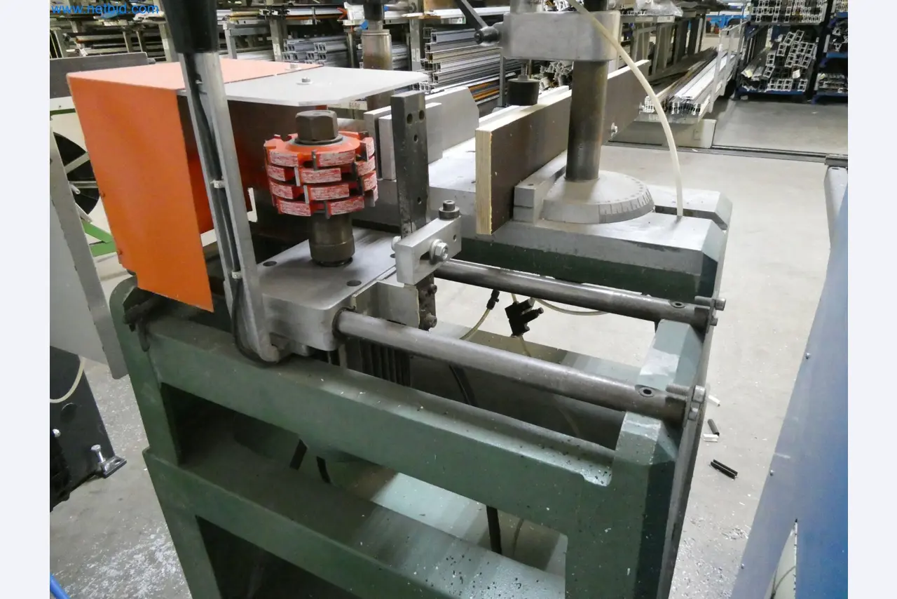 Máquinas para la fabricación de ventanas y puertas de plástico-3