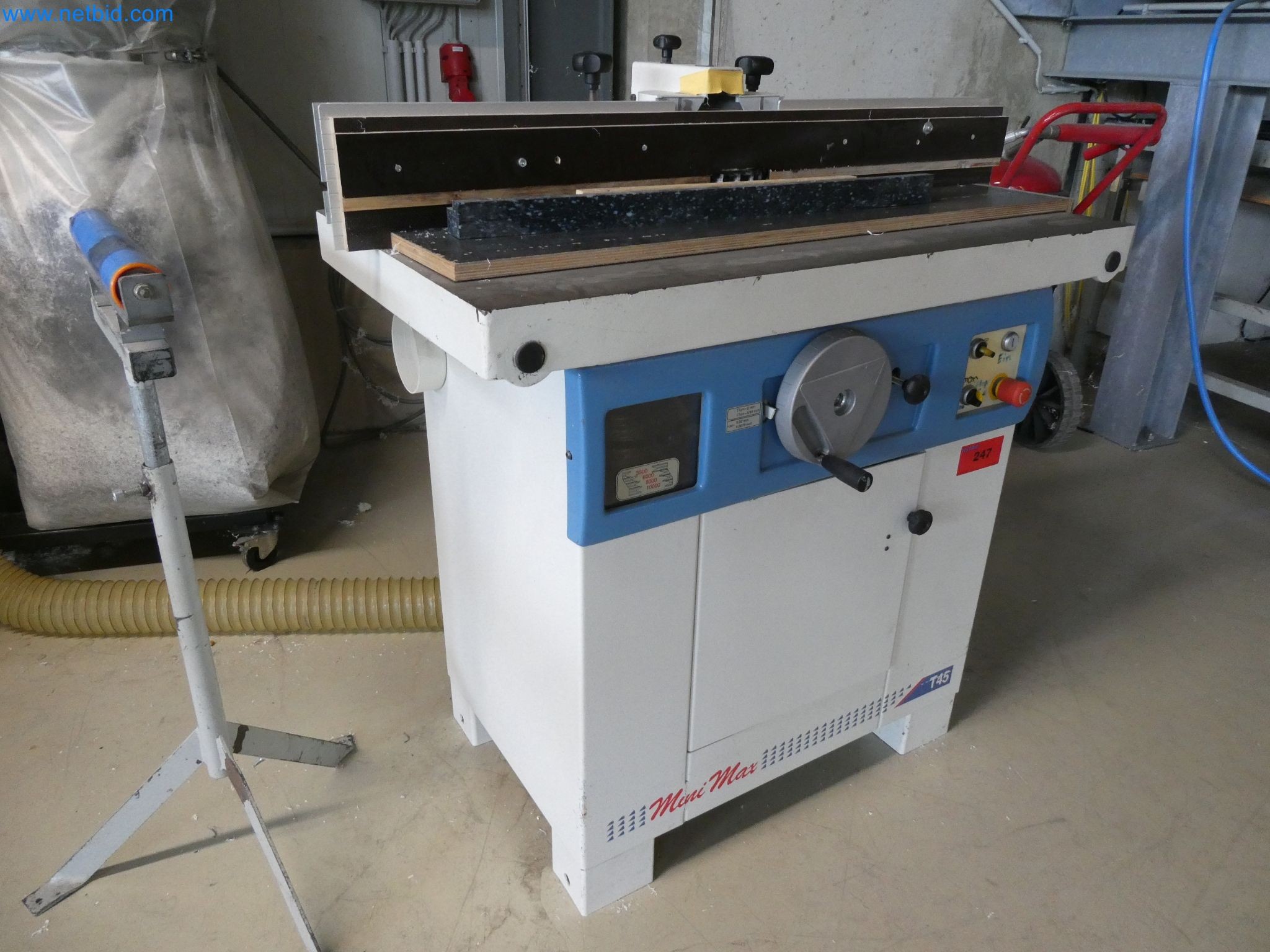Máquinas para la fabricación de ventanas y puertas de plástico-2