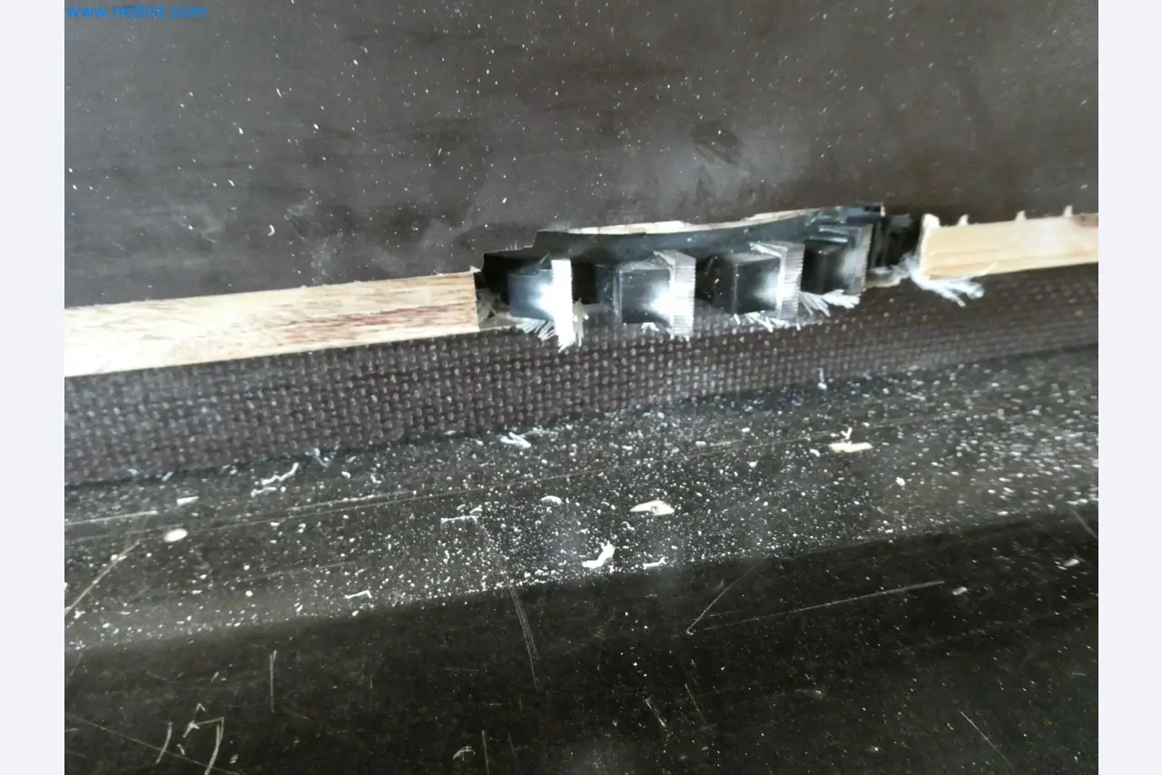 Máquinas para la fabricación de ventanas y puertas de plástico-3