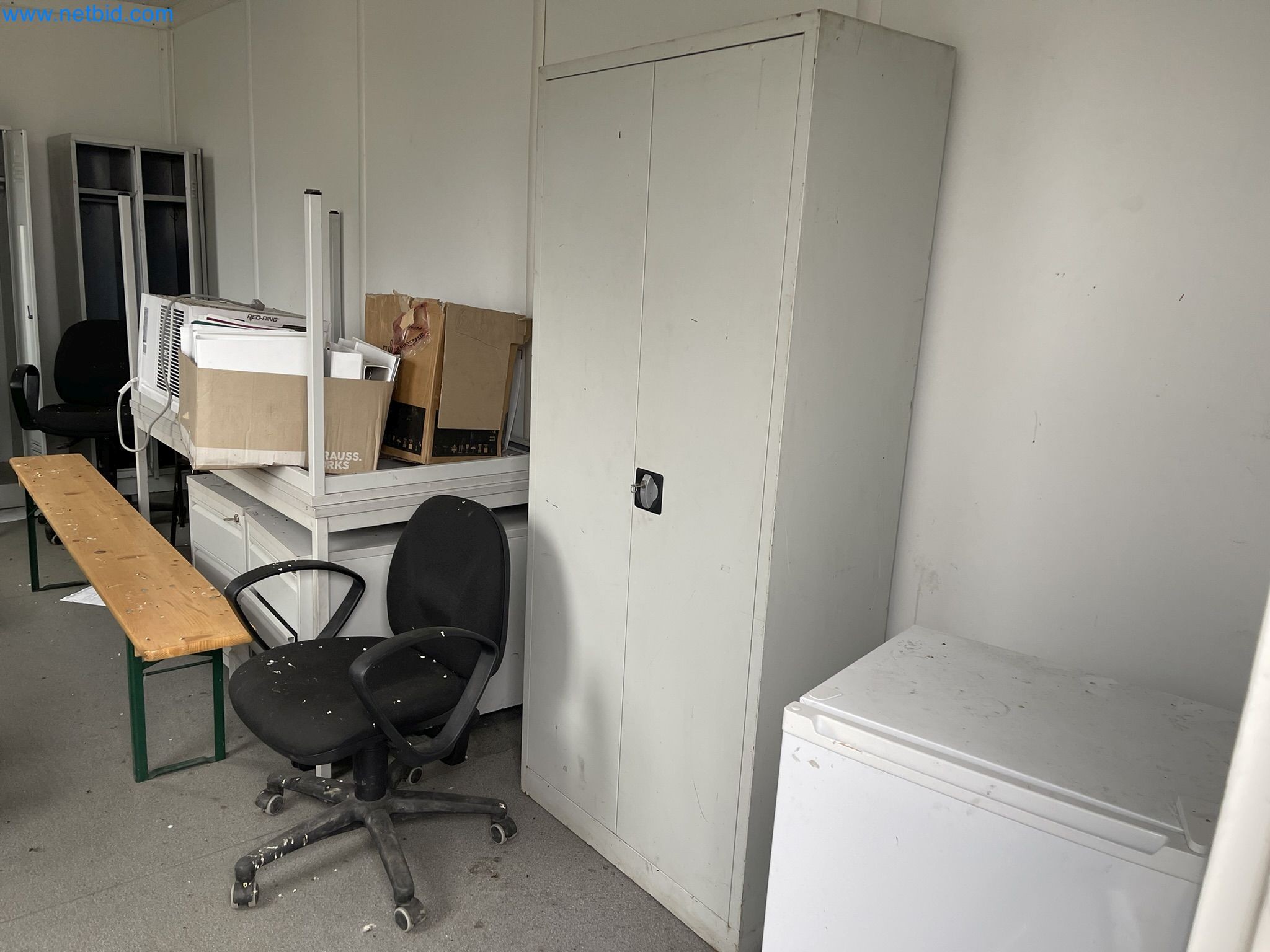 Crew and sea containers-6