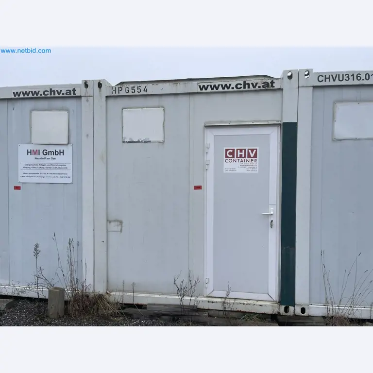 Crew and sea containers-1