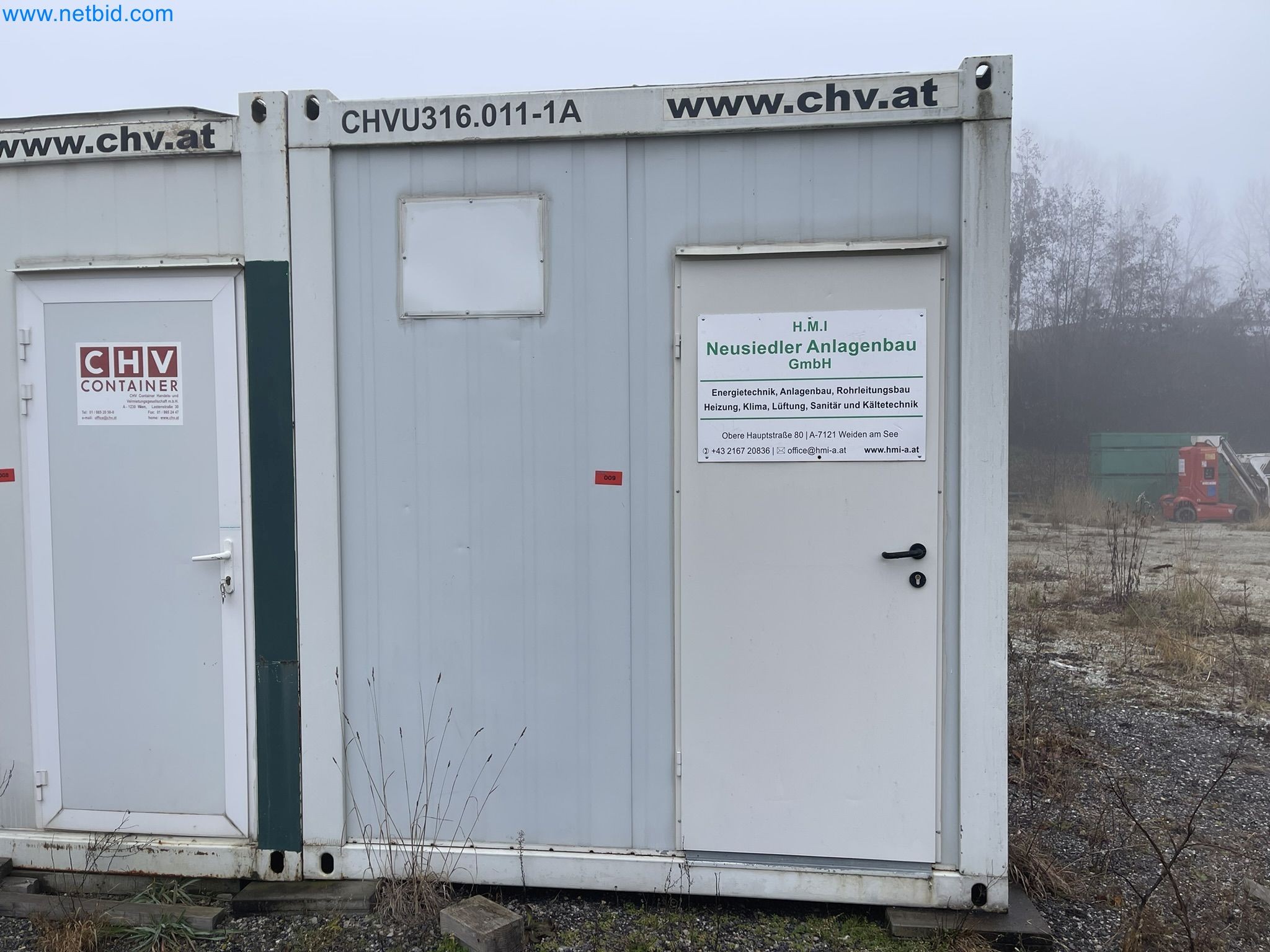 Crew and sea containers-1
