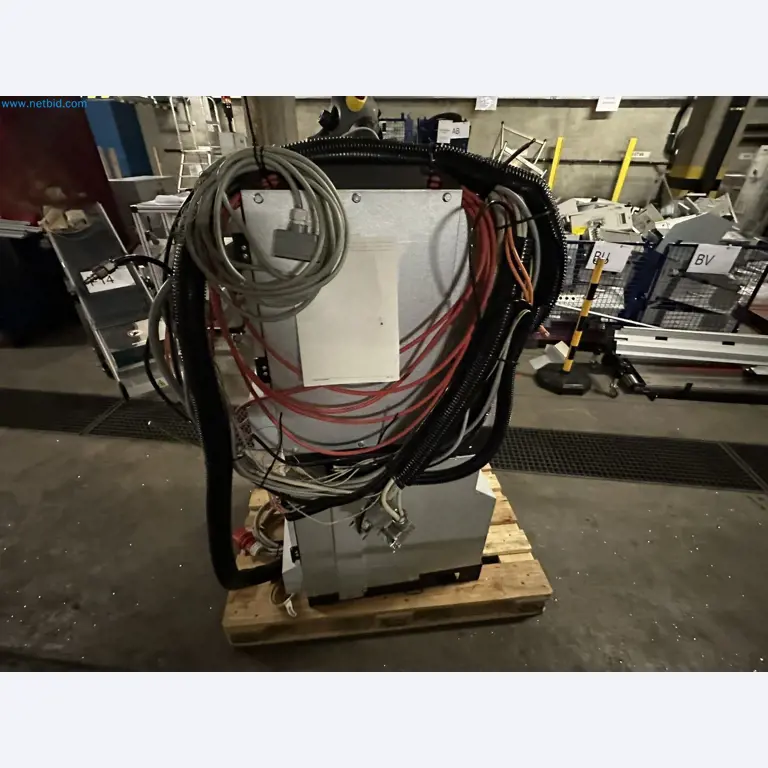 Well-maintained injection molding machines from Swiss production-9