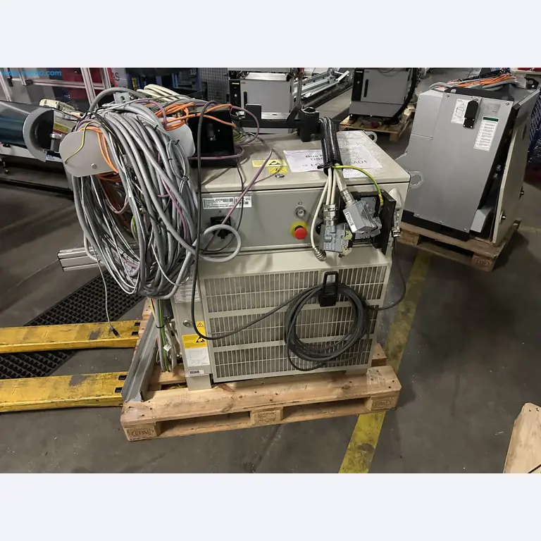 Well-maintained injection molding machines from Swiss production-4