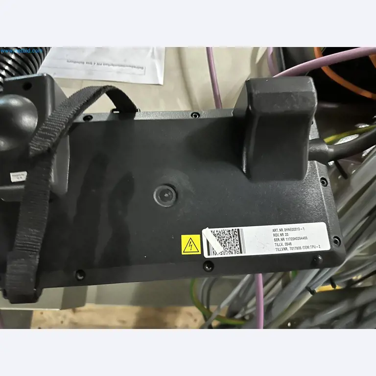 Well-maintained injection molding machines from Swiss production-7