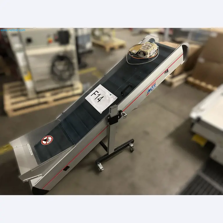 Well-maintained injection molding machines from Swiss production-3