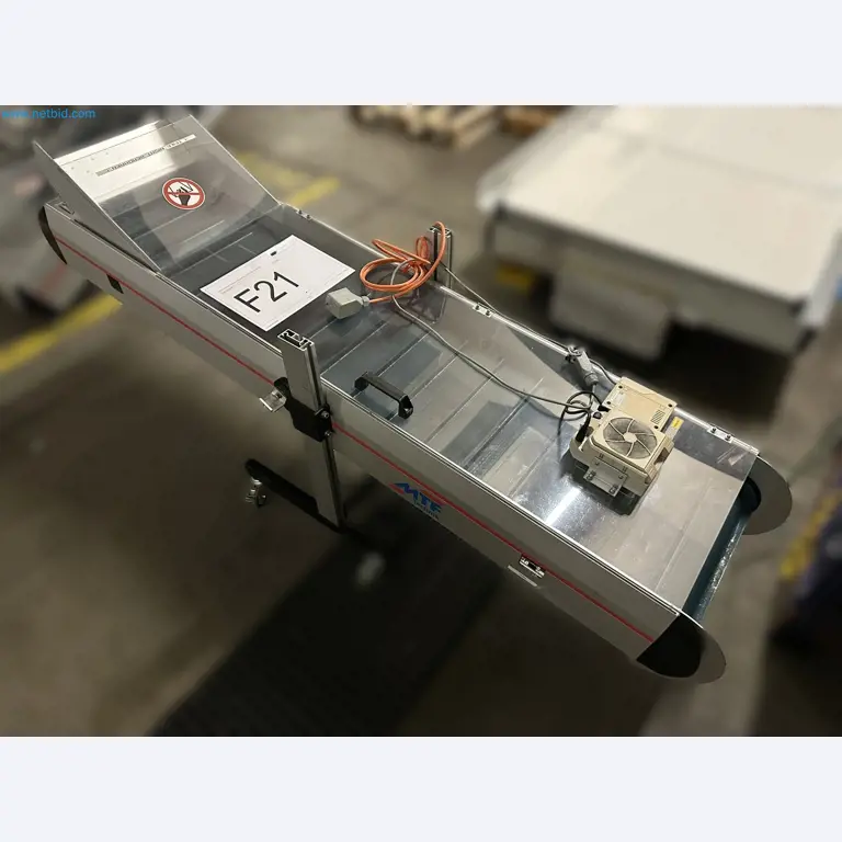 Well-maintained injection molding machines from Swiss production-1