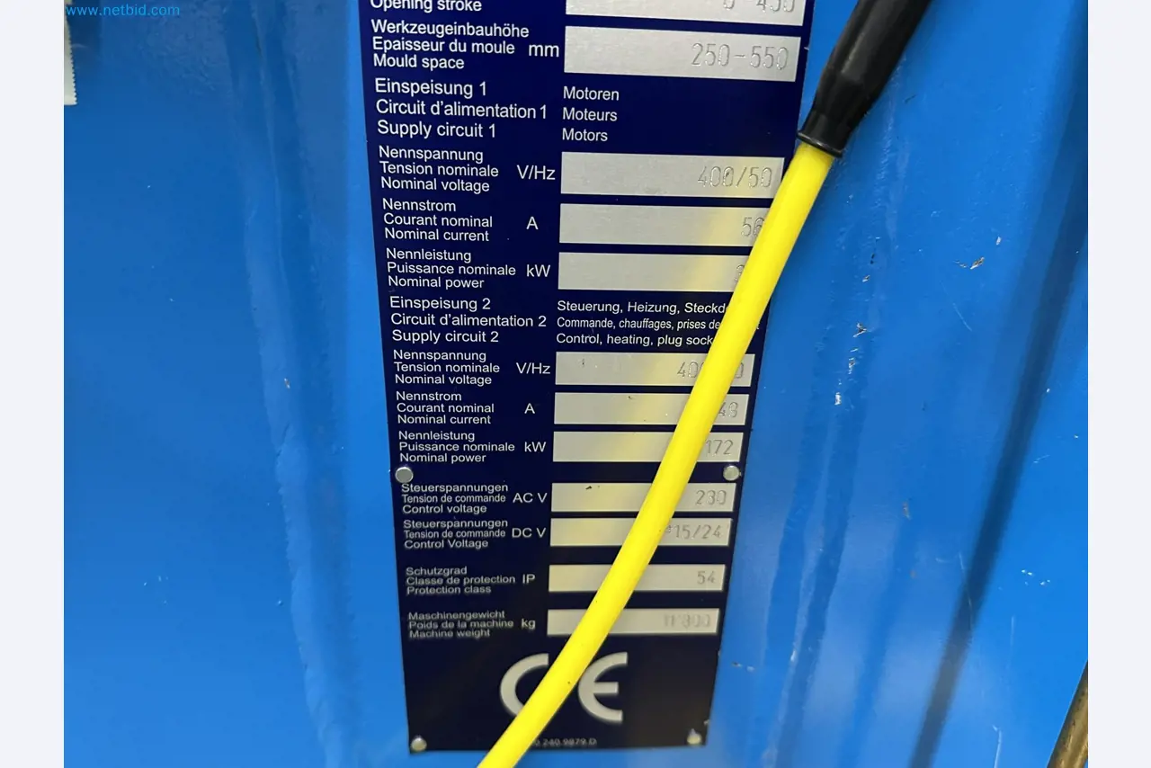 Well-maintained injection molding machines from Swiss production-10