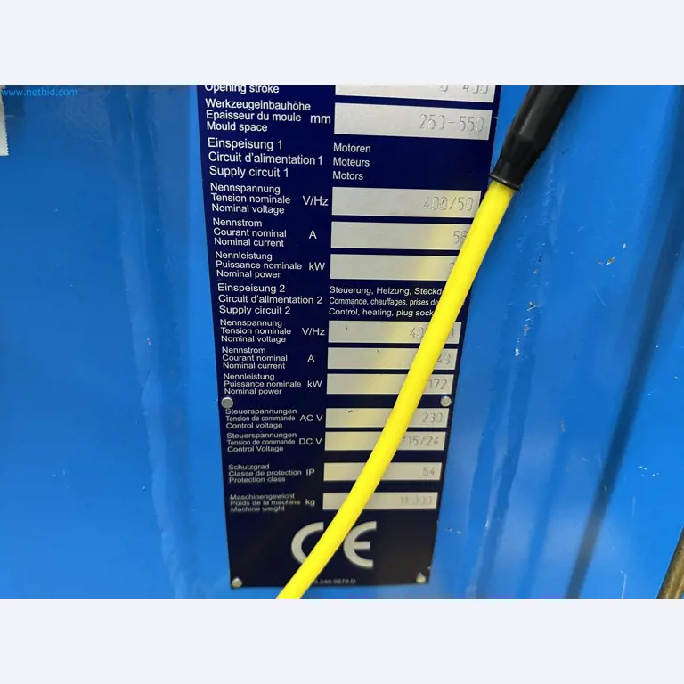 Well-maintained injection molding machines from Swiss production-10