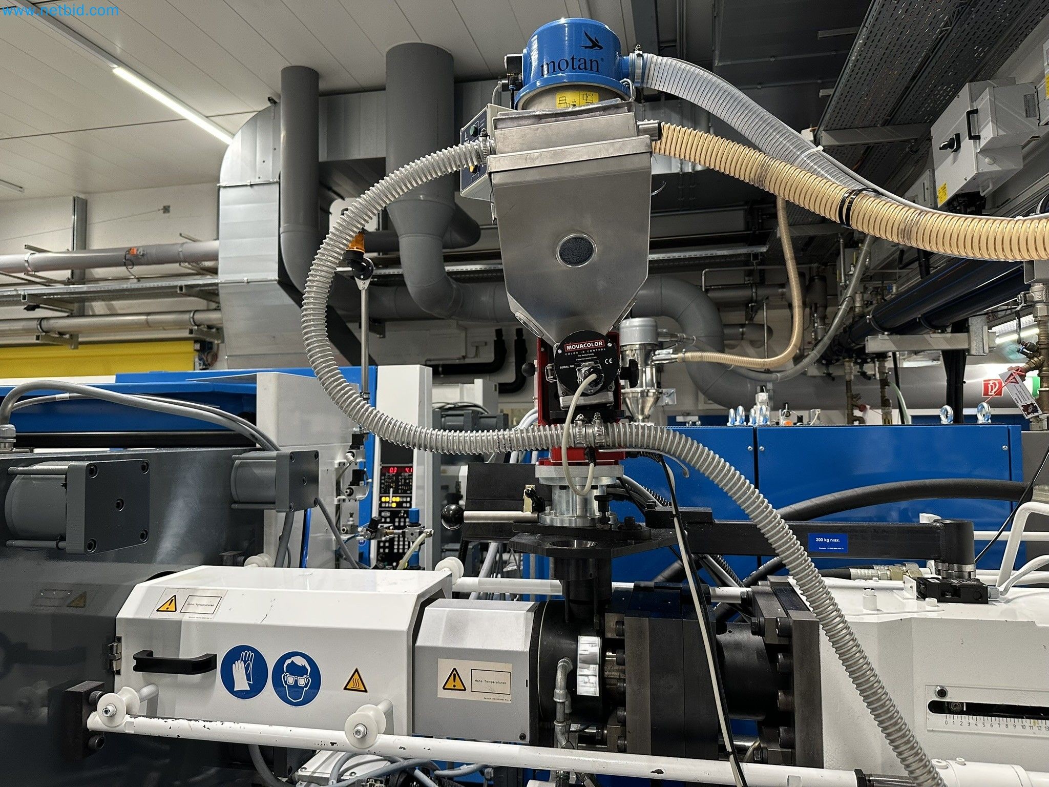 Well-maintained injection molding machines from Swiss production-12