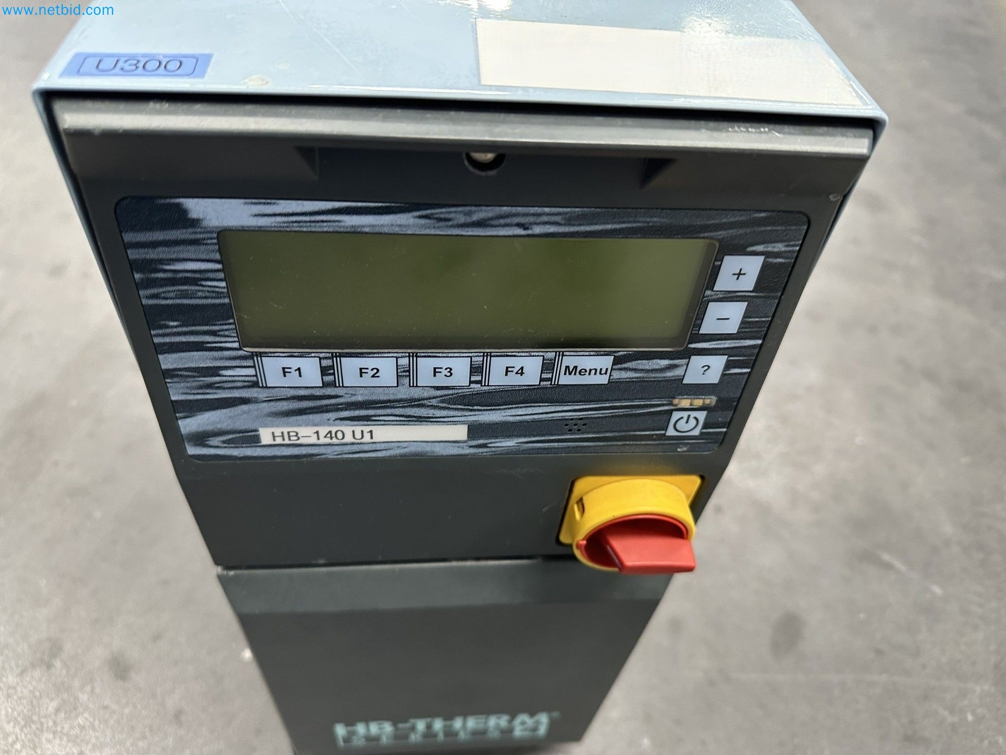 Well-maintained injection molding machines from Swiss production-3