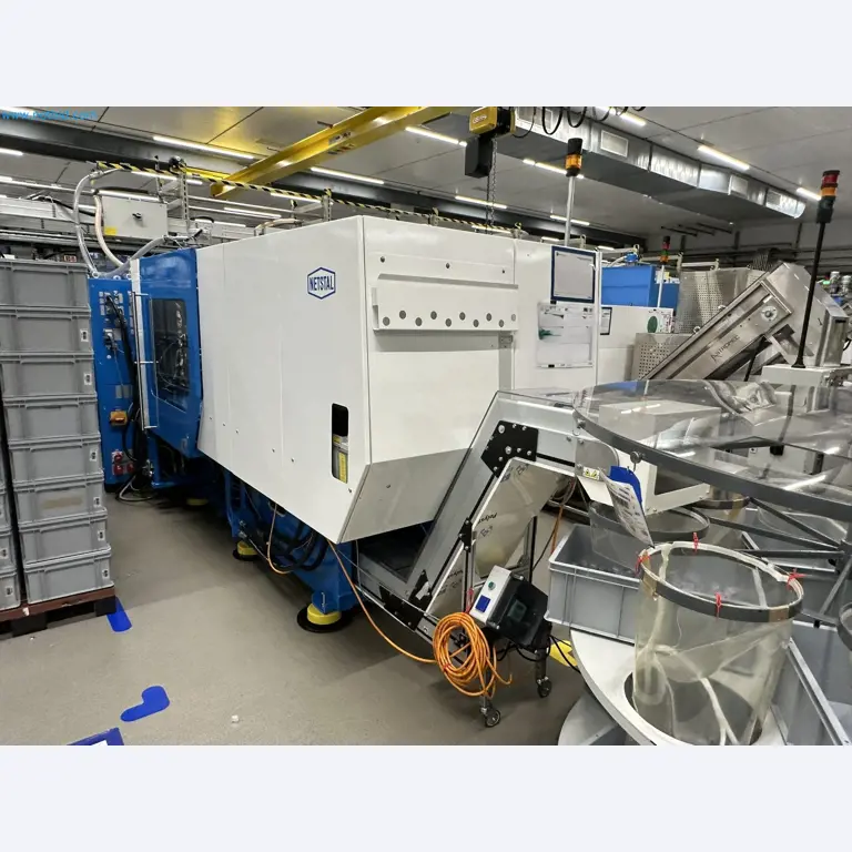 Well-maintained injection molding machines from Swiss production-9