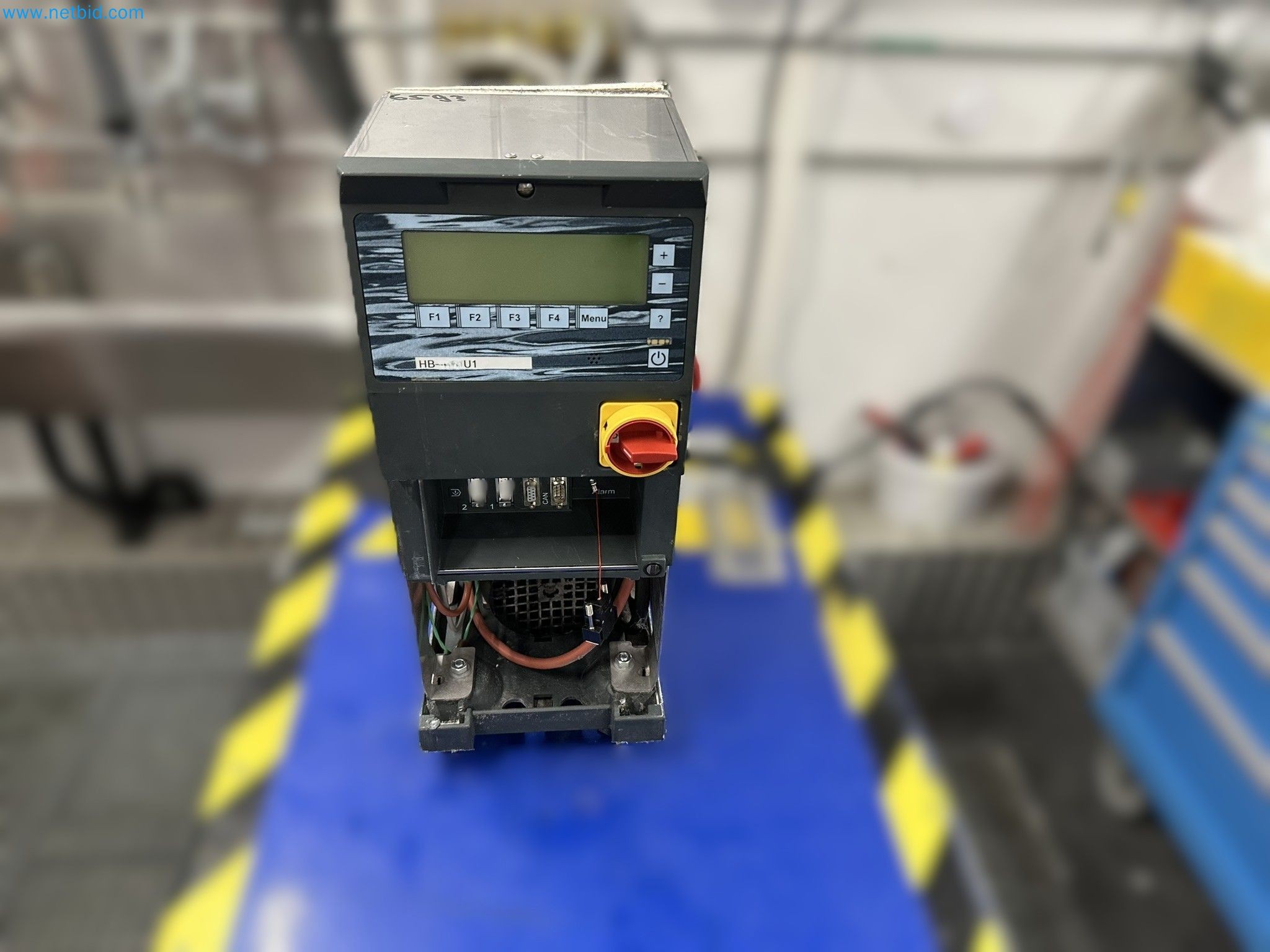 Well-maintained injection molding machines from Swiss production-2