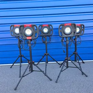 1 Posten Elementi razsvetljave FACOM 777 SPOT BT