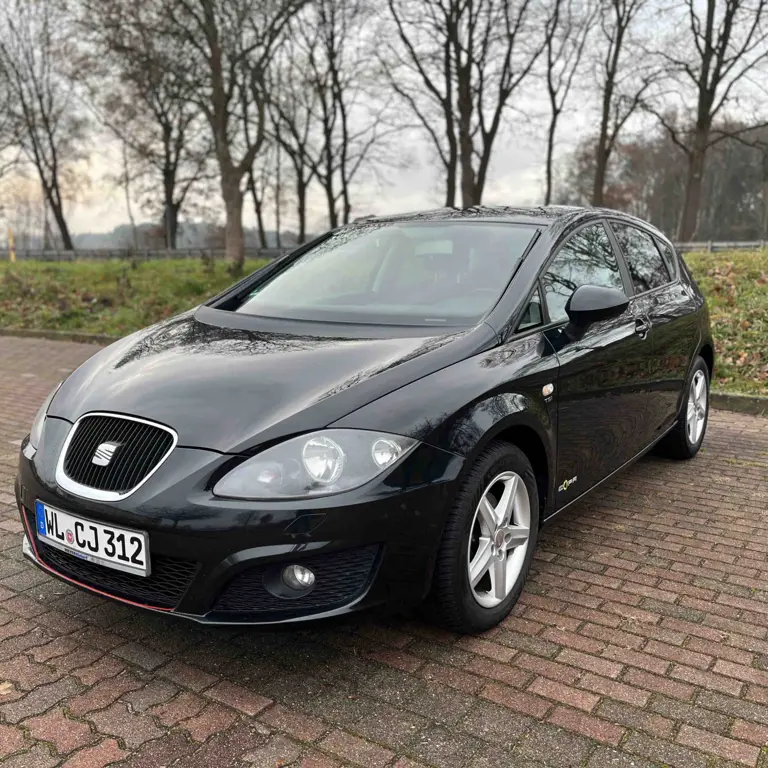 Avto (brez DDV, doplačilo ob rezervaciji) Seat Leon 1.2 TSI