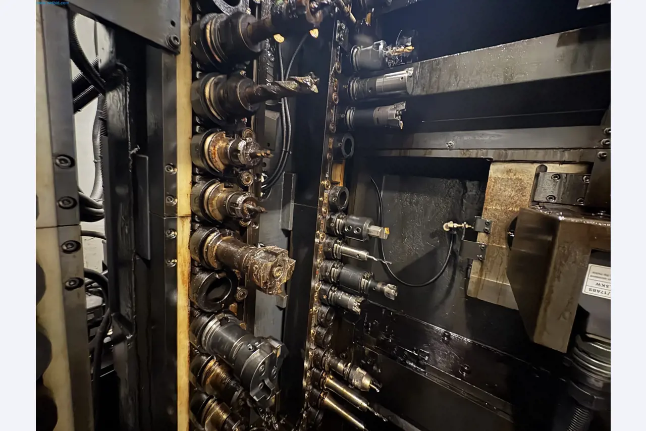 Metallbearbeitungsmaschinen aus der Umstrukturierung des Maschinenparks in Belgien-21