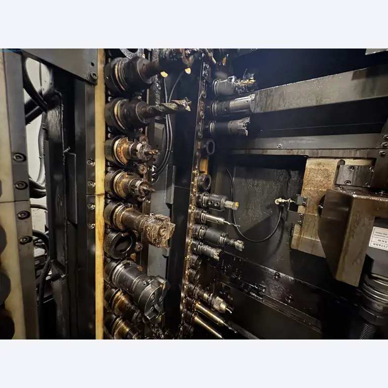 Metallbearbeitungsmaschinen aus der Umstrukturierung des Maschinenparks in Belgien-21