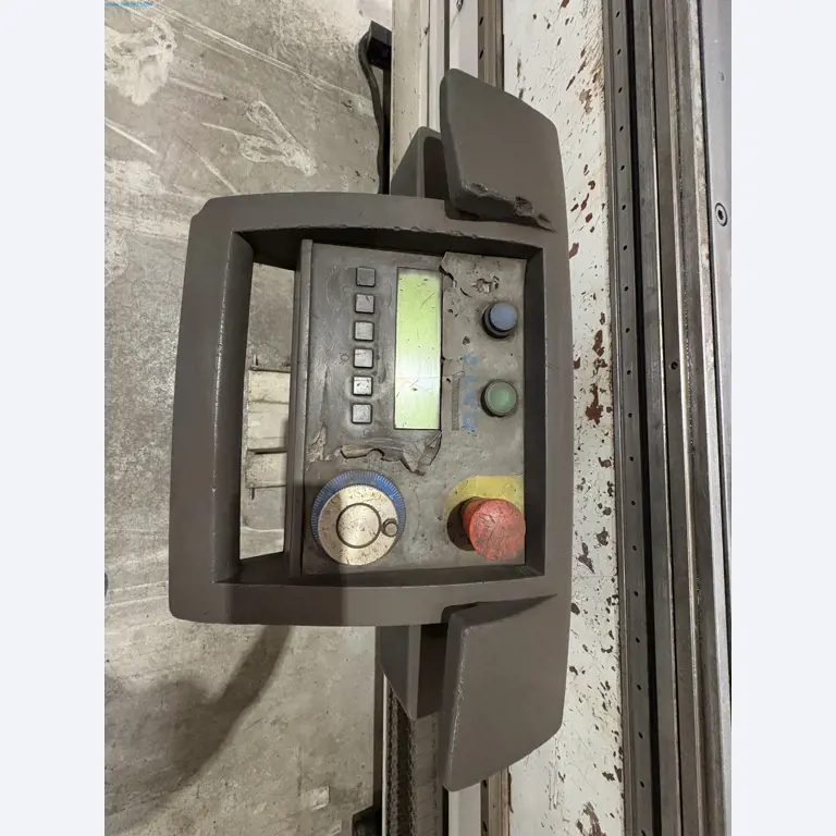 Metallbearbeitungsmaschinen aus der Umstrukturierung des Maschinenparks in Belgien-10