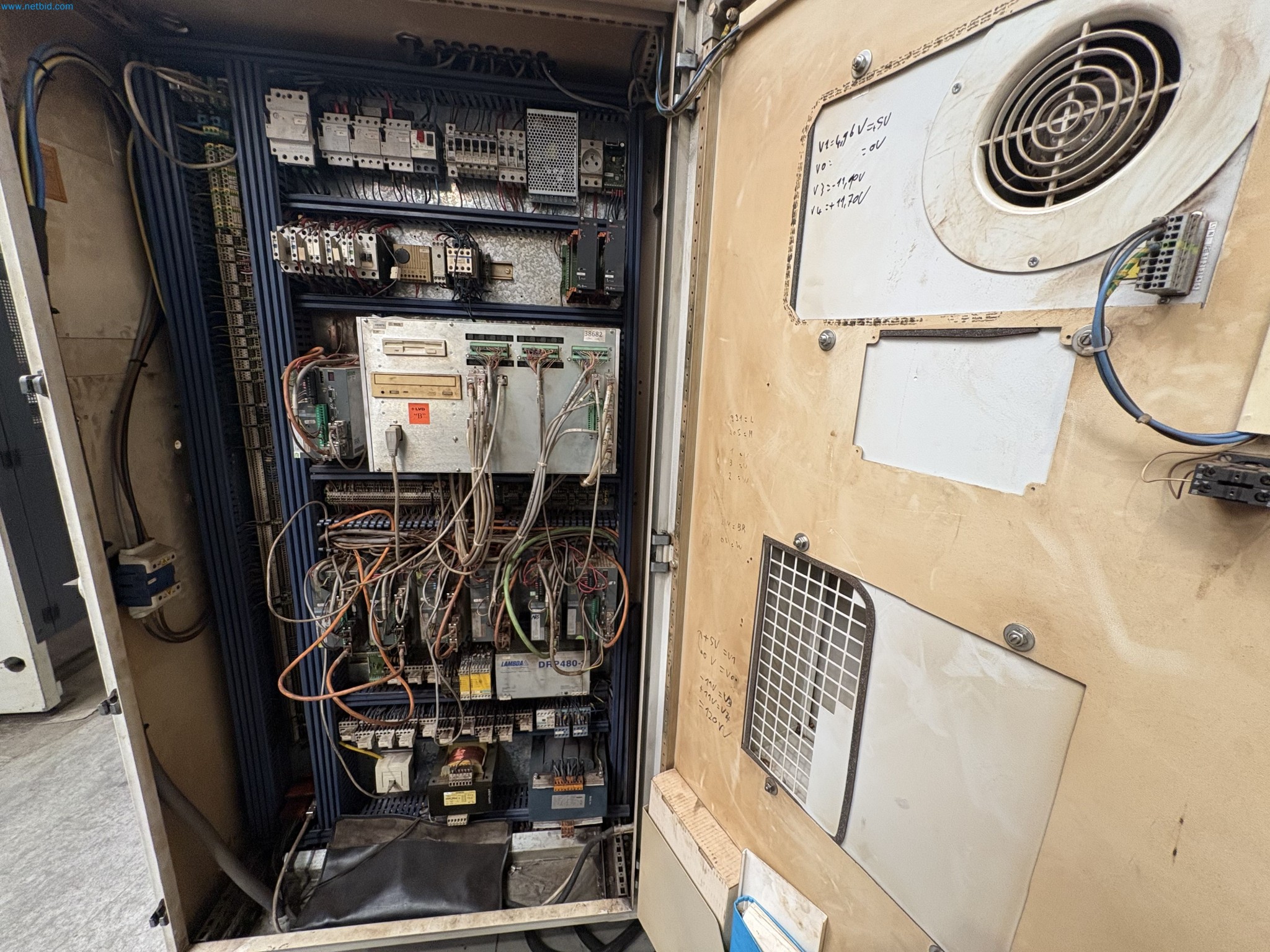 Metallbearbeitungsmaschinen aus der Umstrukturierung des Maschinenparks in Belgien-12