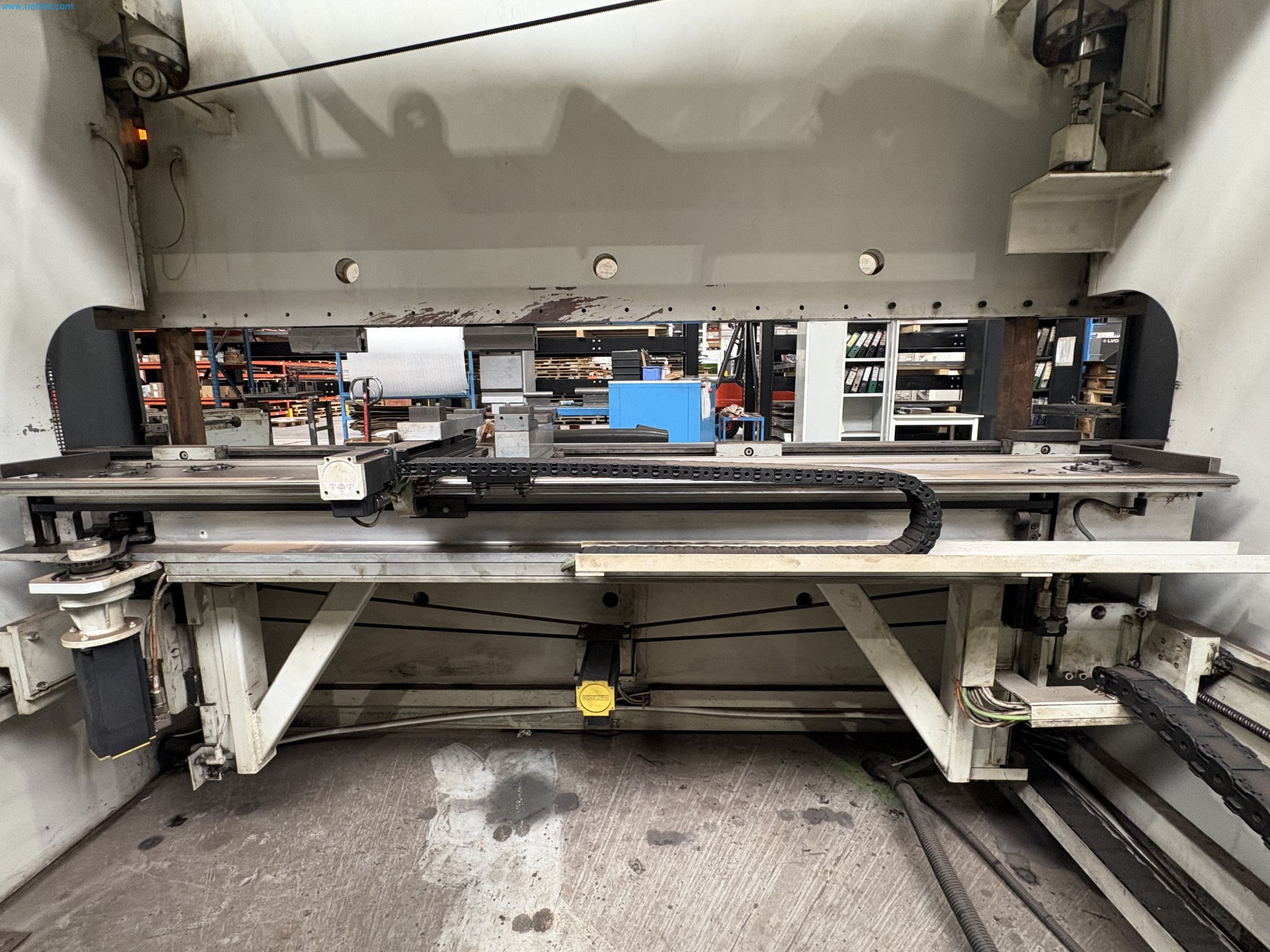 Metallbearbeitungsmaschinen aus der Umstrukturierung des Maschinenparks in Belgien-13