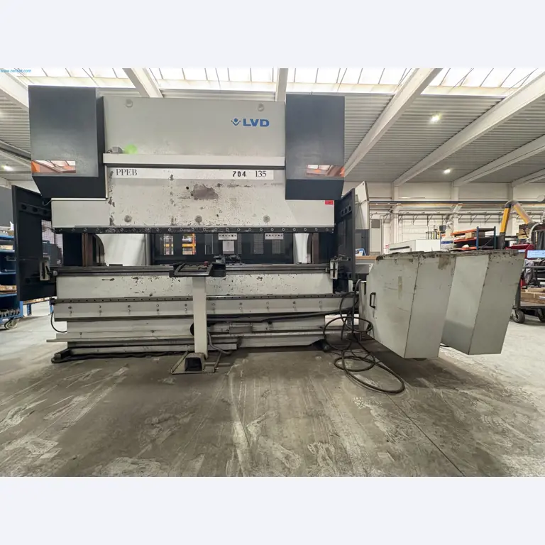 Metallbearbeitungsmaschinen aus der Umstrukturierung des Maschinenparks in Belgien-1