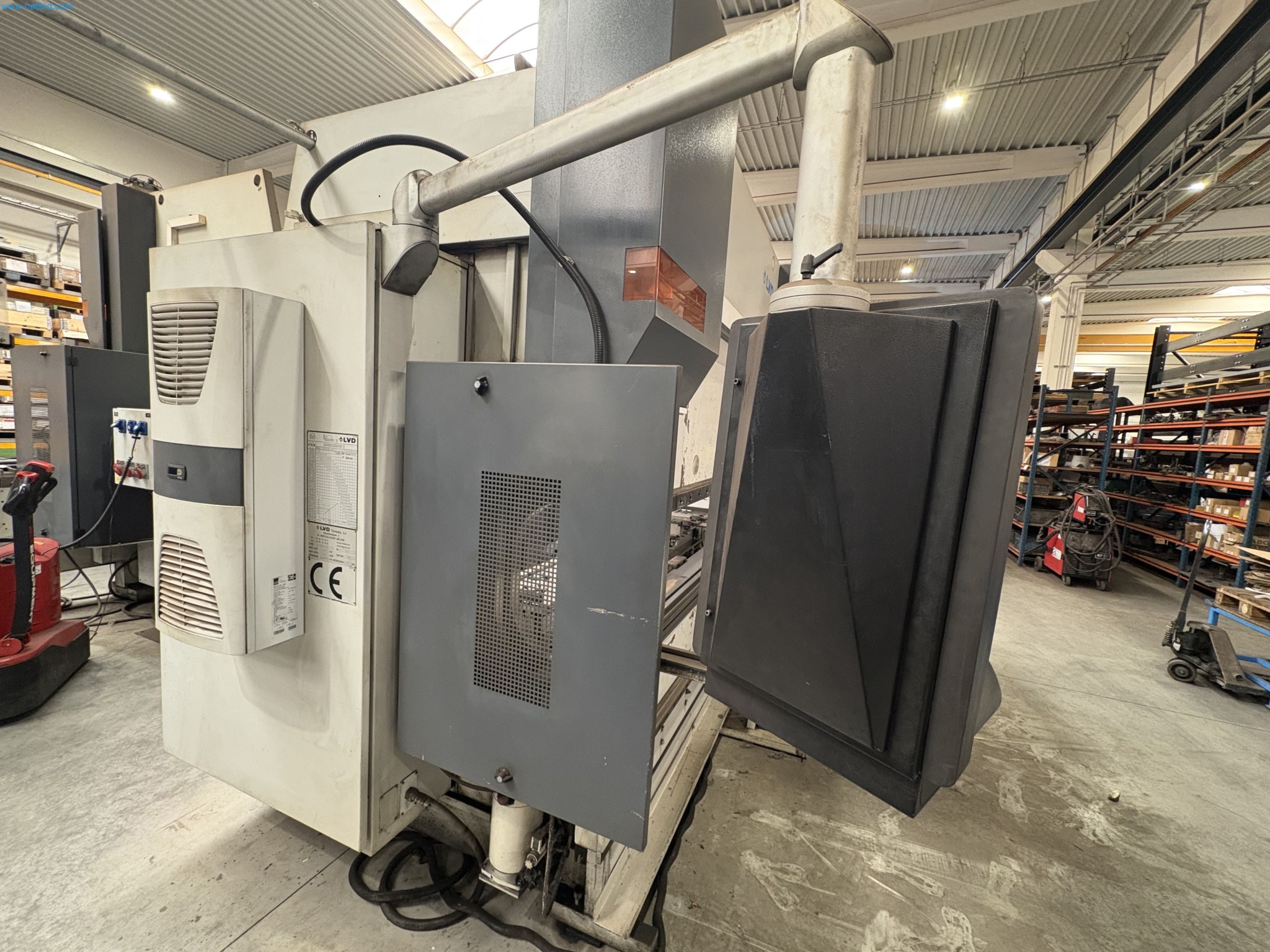 Metallbearbeitungsmaschinen aus der Umstrukturierung des Maschinenparks in Belgien-3